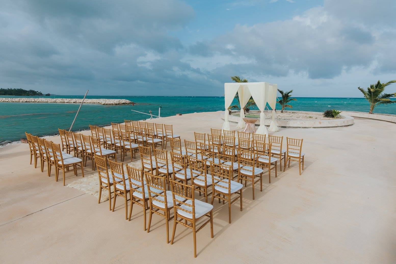 DESTINATION WEDDING FAVORITES